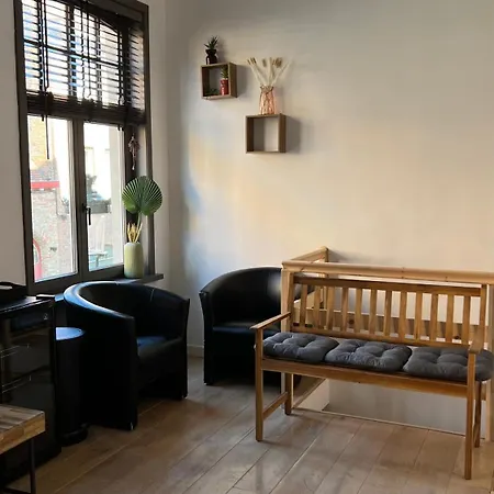 Alojamento de Acomodação e Pequeno-almoço Ura Center Bruges